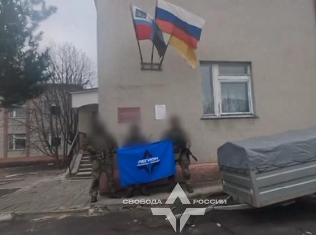 Hơn nữa, quân Ukraine bí mật tiến vào, nhưng phải nhanh chóng bí mật rút lui, kết quả là bị hỏa lực Nga truy đuổi ở phía biên giới của mình, làm tổn thất một lượng lớn bộ binh. Vì vậy, hình ảnh video ngày 12/3 được giữ bí mật và chỉ mới được tung ra gần đây.