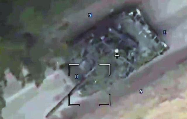 Trong tuần này, Quân đội Ukraine công bố rất ít video kết quả, chủ yếu là UAV tấn công xe bọc thép của Nga, kết quả các trận đánh trên bộ gần như không được công bố. Đến nay, nơi duy nhất mà Quân đội Ukraine thực sự cắm cờ, là tại một trường học của Ukraine, cách biên giới Nga tới 1.700 m.