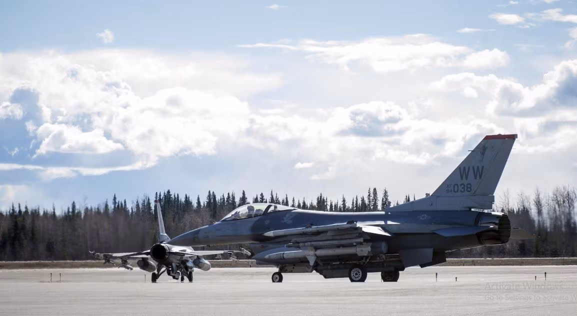 Ngày nay, Misawa vẫn là một phần quan trọng trong sự hiện diện của Không quân Mỹ tại Thái Bình Dương. Nơi đây hiện đang là nơi đóng quân của một phi đội F-16 Fighting Falcons, tiếp tục thực hiện nhiều vai trò khác nhau, bao gồm chiến đấu không đối không, tấn công chính xác và trinh sát.