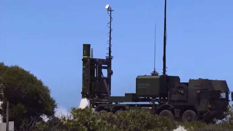 Nhiệm vụ của Quân đội Nga trước mắt, rõ ràng là cần phải loại bỏ hoàn toàn những hệ thống phòng không còn lại của Ukraine; đặc biệt là các hệ thống phòng không mới của phương Tây mới viện trợ cho Ukraine.