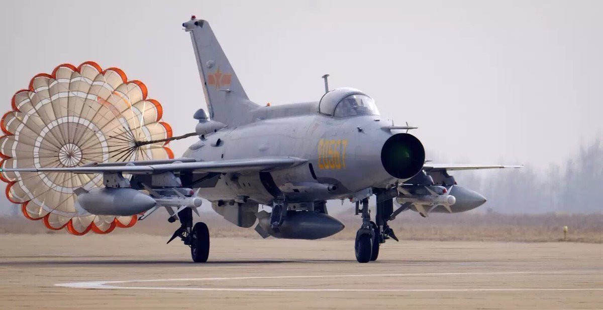 Nhưng như vậy không có nghĩa là sự kết thúc kỷ nguyên của MiG-21; nhiều mẫu J-7 và F-7 vẫn còn có thể hoạt động trong thời gian khá lâu. Bangladesh đã mua được hàng chục chiếc F-7 cuối cùng vào năm 2013 và sẽ không cần thay thế sớm.