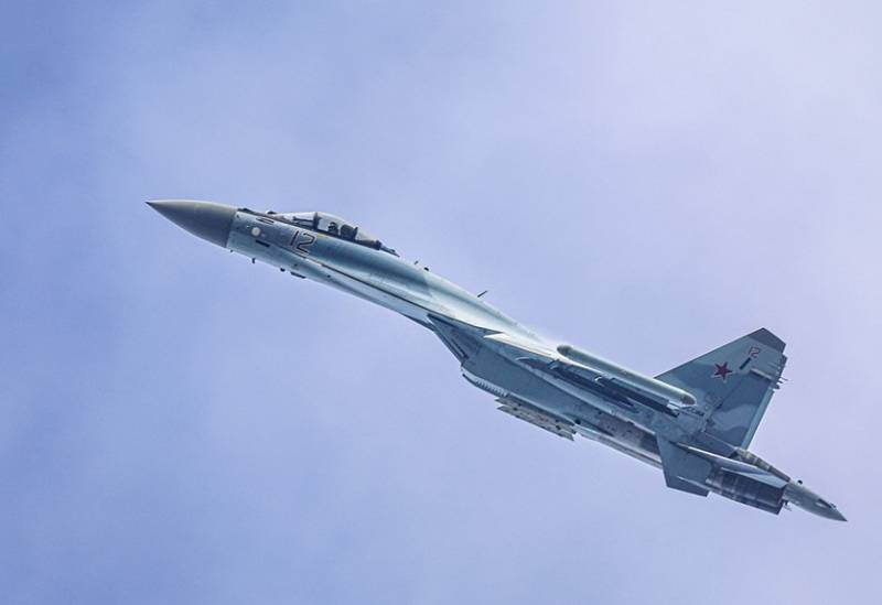 Hiện tại có những thông tin chưa được xác nhận rằng, máy bay chiến đấu của Nga đang tấn công lãnh thổ Ukraine xuất phát từ nước láng giềng Belarus, cũng như từ bán đảo Crimea, điều này có thể cho thấy quy mô rất lớn của cuộc chiến.