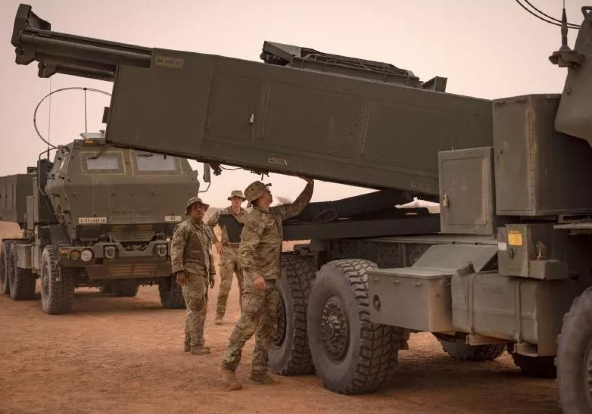 Thông tin việc cung cấp tên lửa HIMARS cho Ukraine bị phía Mỹ phong tỏa, cũng được khẳng định là do trong tuần trước, khi Washington thông báo viện trợ mới cho Ukraine, họ không đề cập đến việc số vũ khí đó sẽ được viện trợ cho Quân đội Ukraine.