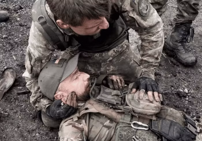 Quyết định lần này của Quân đội Ukraine là quá mạo hiểm, đồng thời cũng phải trả giá đắt. Kế hoạch cuộc phản công do Quân đội Ukraine là phối hợp với quân đồn trú Bakhmut tấn công về phía bắc và hai bên sẽ hợp lực ép quân Nga ở làng Paraskovka.