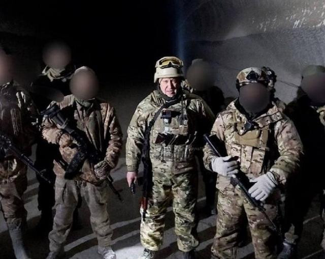 Vào cuối năm 2022, cơ quan tình báo Mỹ cho rằng, vào thời điểm đó, lực lượng lính đánh thuê Wagner có khoảng 50.000 người được triển khai ở Ukraine, trong đó tỷ lệ lính tình nguyện so với tù nhân là 4/1 (4 lính tình nguyện thì có 1 tù nhân). 