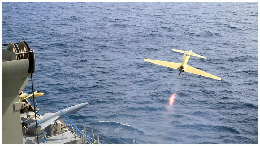 Khi Ababil-2 cần hạ cánh, một chiếc dù có thể được sử dụng để đạt được tốc độ hạ cánh nhẹ nhàng là 4 m/s, trong khi đường trượt là một lựa chọn thay thế cho việc hạ cánh tiêu chuẩn trên đường băng hoặc sân bay. Thỉnh thoảng người ta cũng có thể quan sát UAV Ababil-2 hạ cánh bằng bánh xe. 