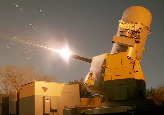 Những khẩu pháo phòng không bắn nhanh cỡ nòng nhỏ trên, tạo thành lưới lửa phòng không cuối cùng của tàu chiến; nếu tên lửa đánh chặn do hệ thống phòng không chống tên lửa, không bắn hạ được tên lửa chống hạm do đối phương phóng đi, thì pháo phòng không cỡ nhỏ là sát thủ cuối cùng, bảo vệ an toàn của con tàu, khi tên lửa đánh chặn đã bất lực. 