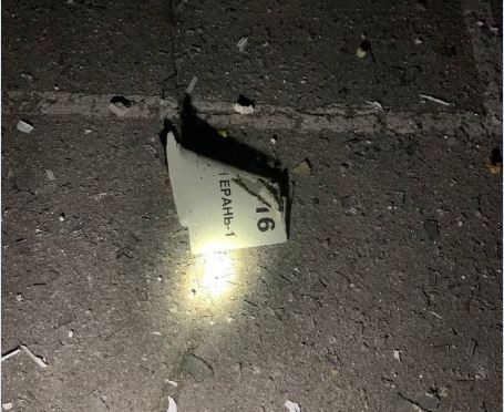 Được biết, hầu hết các cuộc tấn công UAV Kamikaze của Nga đều được thực hiện sau nửa đêm. Đồng thời, số UAV Kamikaze đã bay xung quanh các trận địa phòng không của Ukraine, chọn thời cơ tiêu diệt trước mục tiêu này, sau đó là tấn công vào các mục tiêu là cơ sở hạ tầng của Ukraine; nhất là hệ thống cung cấp điện. 