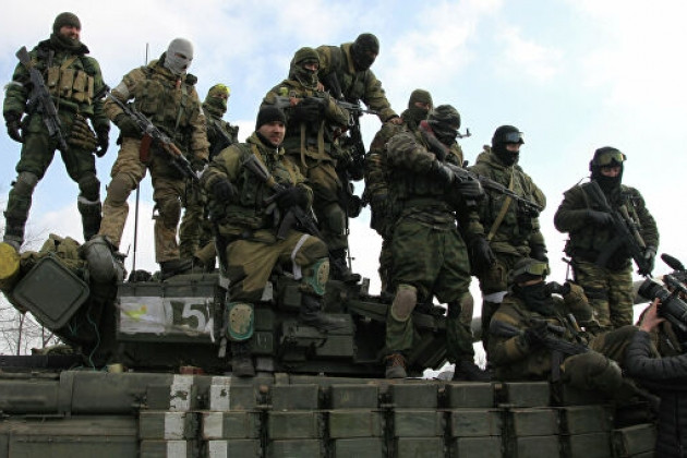 Theo lệnh Tổng động viên thời chiến, tất cả các công dân có nghĩa vụ quân sự, hiện đang cư trú trên lãnh thổ của DPR, đều phải được đăng ký nhập ngũ. Điều này cho thấy tình hình trong khu vực đang rất nguy cấp.