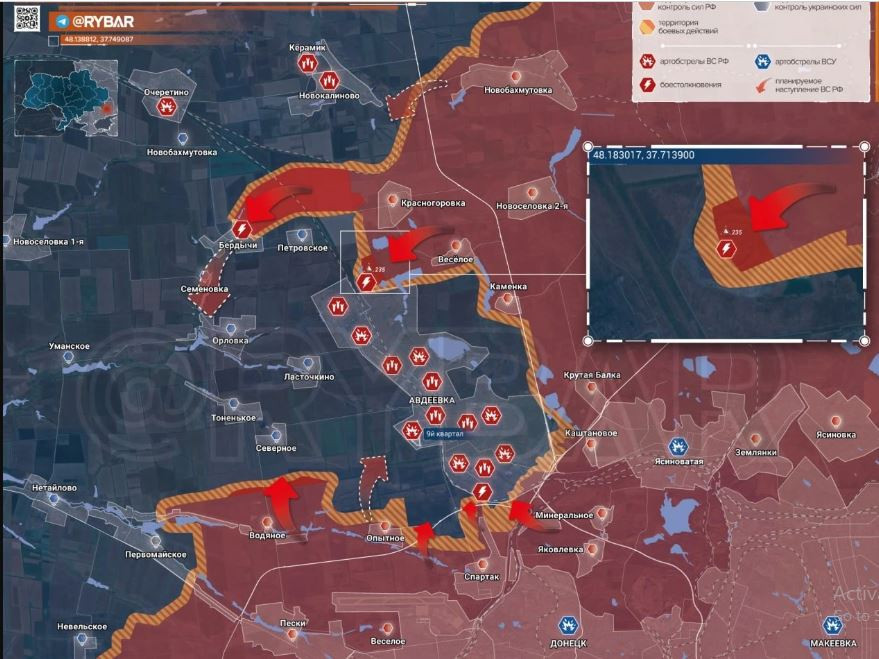 Hiện tại tình hình ở Avadivka bị quân Nga bao vây ba phía, nhưng phía Ukraine vẫn có hai tuyến tiếp tế chính là đường sắt và đường bộ, ở khoảng trống ở phía bắc. Nếu quân Nga muốn thực hiện chiến thuật bao vây quân Ukraine ở Avdeevka, thì họ phải khóa được hai tuyến tiếp tế này.