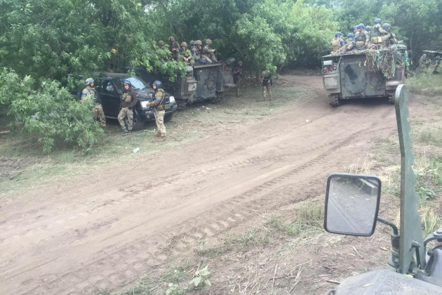 Bộ chỉ huy chiến dịch miền Nam Ukraine đã bắt đầu giảm cường độ tấn công, có lẽ vì lo ngại rằng, Quân đội Ukraine có thể bị tổn thất nghiêm trọng, trong trường hợp quân đội Nga thực hiện các hành động phản công.