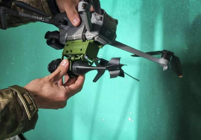 Những kinh nghiệm sau 10 tháng xung đột Nga-Ukraine - Hình 10 Nhung kinh nghiem sau 10 thang xung dot Nga-Ukraine-Hinh-10