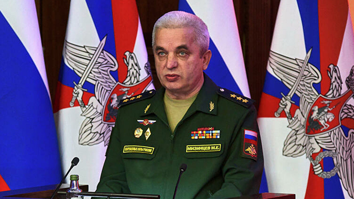 Người đứng đầu Trung tâm Quản lý Quốc phòng Nga, ông Mizhantsev ngày 16/4 cho biết, bắt đầu từ 6 giờ sáng ngày 17/4, quân đội Ukraine bị bao vây (bao gồm cả Tiểu đoàn Azov) và lính đánh thuê nước ngoài, trong khu vực Nhà máy thép Azovstal của thành phố Mariupol, sẽ được phép đầu hàng.