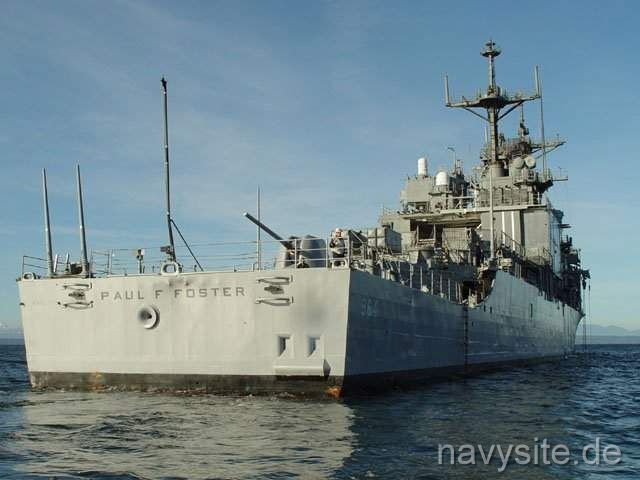 Hệ thống vũ khí trước đây của tàu bao gồm 2 pháo hạm Mk 45 cỡ 127 mm, 1 bệ phóng chống ngầm với 8 tên lửa chống ngầm ASROC, 8 tên lửa phòng không RIM-7 Sea Sparrow, 2 hệ thống CIWS Phalanx, 8 tên lửa hành trình chống hạm RGM-84 Harpoon và 6 ngư lôi hạng nhẹ Mk 32 cỡ 324 mm.