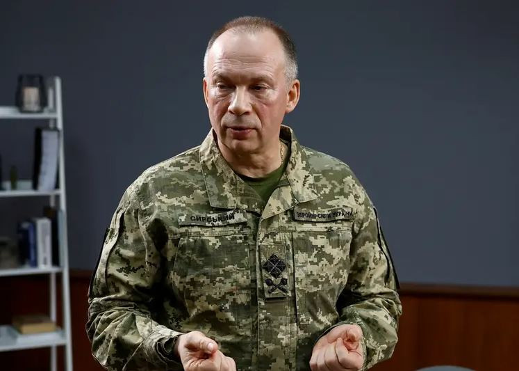 Một ngày trước cuộc phản công, Tổng tư lệnh Quân đội Ukraine, Tướng Sersky và Bộ trưởng Quốc phòng Mỹ Austin cũng đã có cuộc điện đàm; trong đó Tướng Sersky đề nghị “chú ý đến vấn đề tiếp tế cho binh lính Ukraine ở tiền tuyến”. 