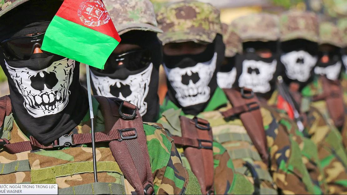Sau khi chế độ thân Mỹ ở Afghanistan bị lật đổ, nhiều người trong số họ buộc phải rời khỏi Afghanistan, và giờ đây họ kiếm được “việc làm”, nhờ những gì họ biết do người Mỹ huấn luyện. Lưu ý những lực lượng đặc biệt của Quân đội quốc gia Afghanistan (đã bị tan rã), là đối tượng bị Taliban truy lùng. 