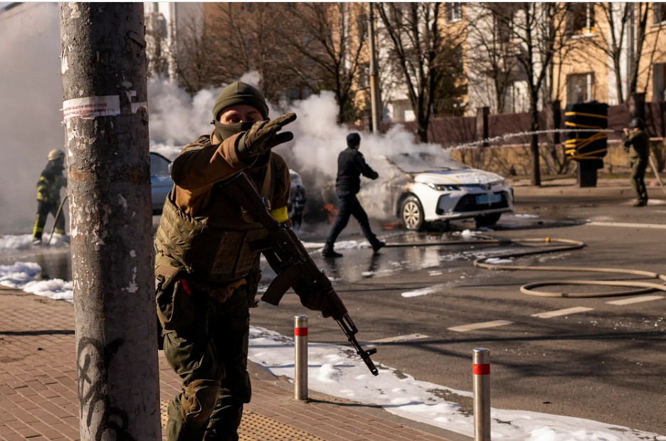 Và dường như Kyiv, thủ đô của Ukraine, vốn đã thường xuyên bị chiến tranh tàn phá trước đây, Quân đội Nga đã không thể đạt được tiến bộ gì trong mấy ngày vừa qua. Nhưng tình hình có thực sự như vậy?