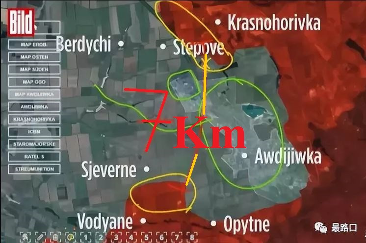 Cái gọi là “dây rốn” nối Avdiivka với khu vực phía tây do quân đội Ukraine kiểm soát rộng khoảng 7 km. Nhà quan sát quân sự Bild Julian Röpke đã nói về điều này. Theo ông, quân Nga hiện đang tiến từ phía bắc và tây nam Vodyanoye, thắt chặt “thòng lọng Avdeevka”.