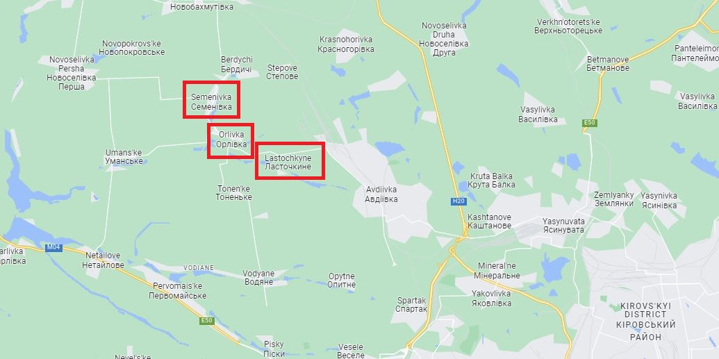 Hỏa lực pháo binh và không quân Nga cũng tăng cường đánh phá dọc theo tuyến tiếp tế Lastochkino-Orlovka-Semyonovka. Để đảm bảo hậu cần cho lực lượng chiến đấu trong thành phố, Quân đội Ukraine phải chia hàng tiếp tế thành những chuyến nhỏ và khả năng bảo đảm giảm đi nhiều.