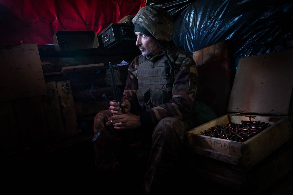 Đại diện của Tổ chức An ninh và Hợp tác châu Âu (OSCE) cũng xác nhận thông tin về việc cây cầu bị phá hủy. Cần lưu ý rằng Lữ đoàn bộ binh cơ giới Cận vệ số 1 Slavo của lực lượng vũ trang Donetsk là lực lượng chính chiến đấu với lực lượng Ukraine gần khu vực làng Staromaryevka. 