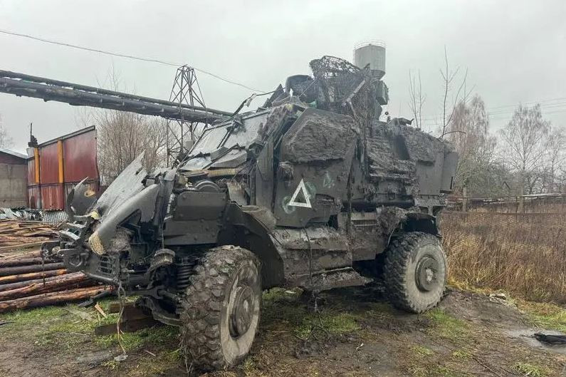 Khả năng chiến đấu của Quân đội Ukraine từ khi kết thúc chiến dịch phản công mùa hè năm 2023 ở Zaporozhye tới nay ngày càng lao dốc; họ cũng đã phát động một số cuộc phản công quy mô lớn nhằm vượt sông Dnieper ở khu vực Kherson với vô số trận đánh nhỏ, nhưng đều thất bại.