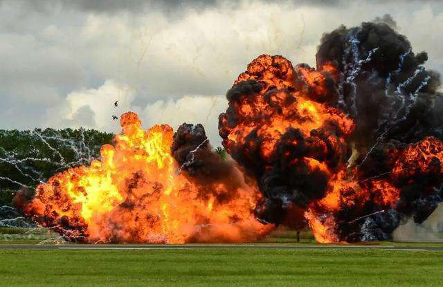 Dan vu khi Nga danh rieng de doi pho linh danh thue o Ukraine