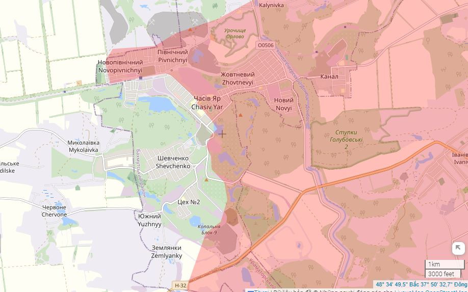 Thứ ba, AFU đã tiến hành một cuộc phản công lớn ở khu vực Chasov Yar, nhằm thay đổi thế trận tại đây. Sau trận Bakhmut, RFAF bắt đầu tấn công vào Chasov Yar ở bên cạnh. Do Chasov Yar nằm hoàn toàn trên một quả đồi cao, có tầm nhìn bao quát khu vực, nên khó khăn cho RFAF tiếp cận thành phố.