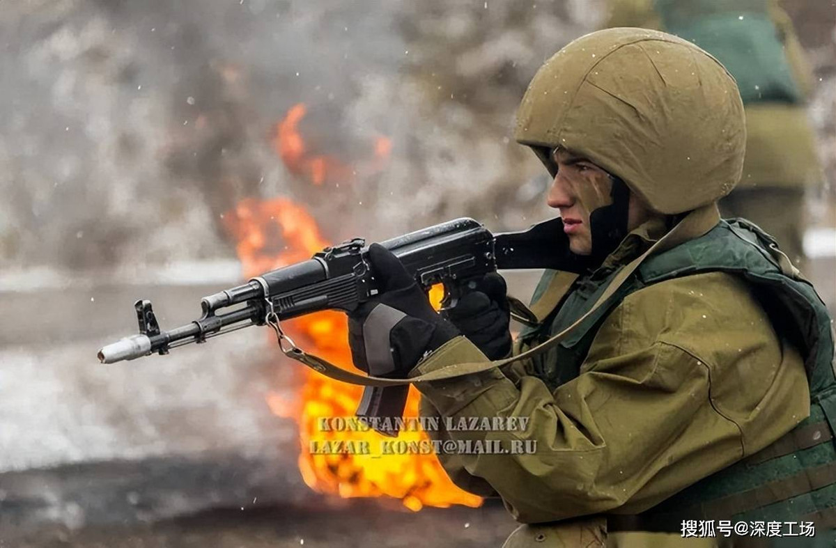 Hãng tin Sputnik của Nga ngày 23/1 đưa tin, Tập đoàn quân số 2 của Quân đội Nga trên hướng Luhansk, đã loại khỏi vòng chiến đấu hơn 1.500 quân Ukraine sau 4 ngày chiến đấu ác liệt; đánh bại cuộc phản công liên tục của quân đội Ukraine trên hướng Svatovo - Kremennaya.