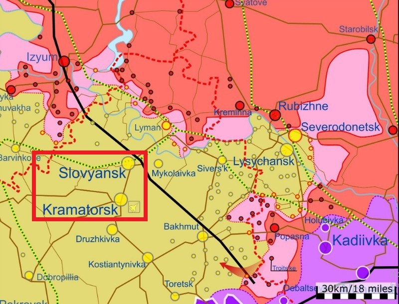 Tổng thống Zelensky tin rằng "nếu quân Nga chiếm được Bakhmut, họ sẽ mở đường tấn công các thành phố quan trọng chiến lược Slavyansk và Kramatorsk ở Donetsk". Một nguồn tin quân sự Mỹ cũng bày tỏ nghi ngờ với CNN về việc quân Ukraine quyết tâm giữ Bakhmut, nhưng "không phải vì ý nghĩa quân sự" mà "vì tính biểu tượng chiến lược". 