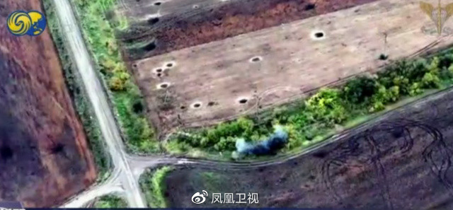 Một số nhà phân tích cho rằng, hệ thống phòng không có thể là S-300 của quân đội Nga; điều này cũng có nghĩa là lực lượng phòng không tuyến trước của quân đội Nga tại Kherson đã bị suy yếu thêm. 