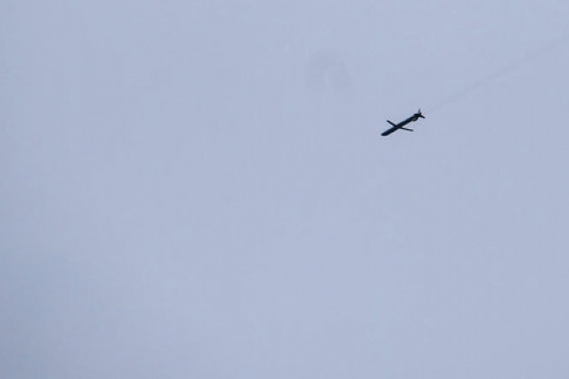 Qua cuộc tấn công này có thể thấy, mặc dù quân đội Ukraine cũng có trong tay một số hệ thống phòng không nhất định, nhưng trước đòn tấn công bằng tên lửa hành trình và UAV của Nga, Ukraine vẫn rất khó đối phó.