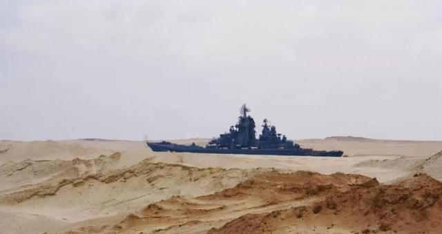 Hai quan Uzbekistan mua 40 tau chien, nhung bien khong con!-Hinh-8