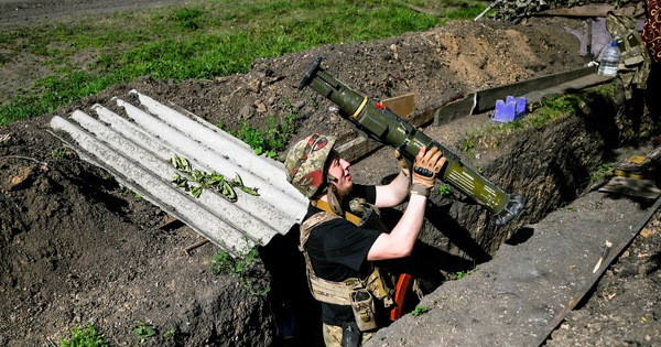 Khi hai bên tương đương sức mạnh, hầu như không bên nào có thể giành ưu thế tuyệt đối. Với sự hỗ trợ của UAV hiện đại, tên lửa dẫn đường chính xác và các loại vũ khí khác, hiệu quả chiến đấu của cả hai bên chắc chắn đã được cải thiện rất nhiều so với súng máy hạng nặng trong Thế chiến thứ nhất.