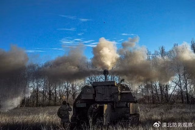 Phía Nga cho rằng, quân đội Ukraine hiện tại đang rất thiếu đạn dược các loại. Trên thực tế, xung đột hiện đại là khảo nghiệm lớn nhất đối với năng lực tiếp tế hậu cần, quân đội Ukraine thậm chí không có đủ vũ khí, đạn dược đương nhiên sẽ ảnh hưởng rất lớn đến hiệu quả chiến đấu, thậm chí ảnh hưởng đến toàn bộ cục diện chiến đấu. 