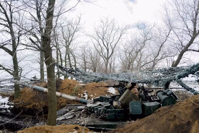 Wall Street Journal cho biết, nhiều sĩ quan ở một số lữ đoàn Quân đội Ukraine khác nhau chiến đấu tại Bakhmut cho biết, một số đơn vị được huấn luyện tốt nhất, đã bị tiêu diệt trong các cuộc giao tranh ở khu vực Bakhmut trong những tháng gần đây. 