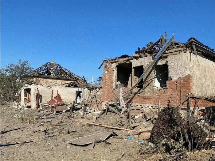 Hành động rút Lữ đoàn 72 khỏi Ugledar, đơn vị đã phòng thủ khá thành công ở khu vực này của mặt trận trong nhiều tháng, đã bị bà Bezuglaya, nguyên phó Ủy ban Quốc phòng Verkhovna Rada (Quốc hội) phản đối, vì cho rằng, nếu chuyển Lữ đoàn 72 thì tuyến phòng thủ ở Ugledar sẽ sụp đổ.