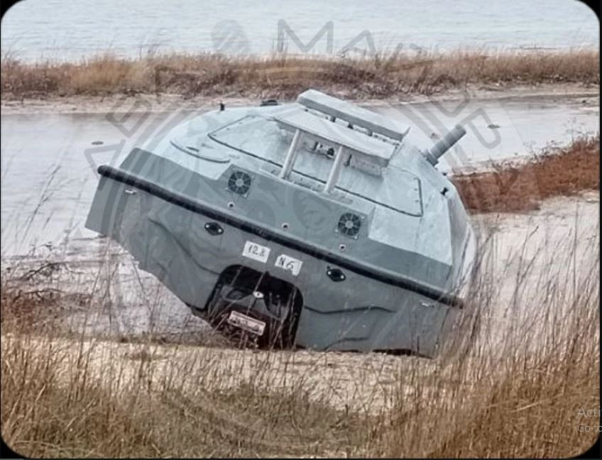 Theo trang web “War Zone” của Mỹ, chiếc tàu không người lái tự sát của Ukraine bị Nga thu giữ lần này, là phương tiện mặt nước không người lái hiệu MAGURA V5, do công ty SpetsTechnoExport của Ukraine sản xuất. 
