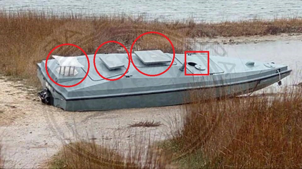 Tuy nhiên, xem xét từ chiếc USV MAGURA V5 bị Nga bắt sống lần này, có những khác biệt nhất định trong các bộ phận mà chúng mang theo; không giống như chiếc tàu trưng bày trong triển lãm ở Thổ Nhĩ Kỳ vừa qua. 