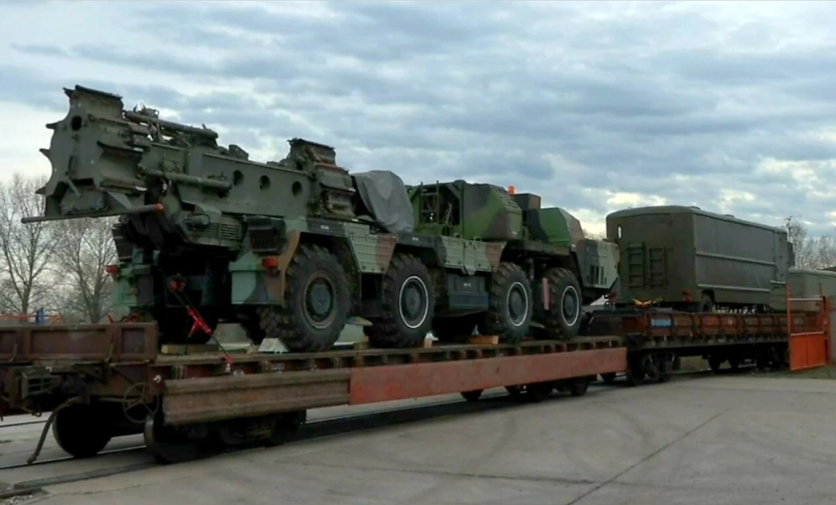 Ukraine đã nhận những vũ khí Liên Xô nào từ các nước Đông Âu? - Hình 3 Ukraine da nhan nhung vu khi Lien Xo nao tu cac nuoc Dong Au?-Hinh-3