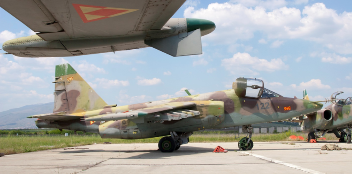 Ukraine đã nhận những vũ khí Liên Xô nào từ các nước Đông Âu? - Hình 8 Ukraine da nhan nhung vu khi Lien Xo nao tu cac nuoc Dong Au?-Hinh-8