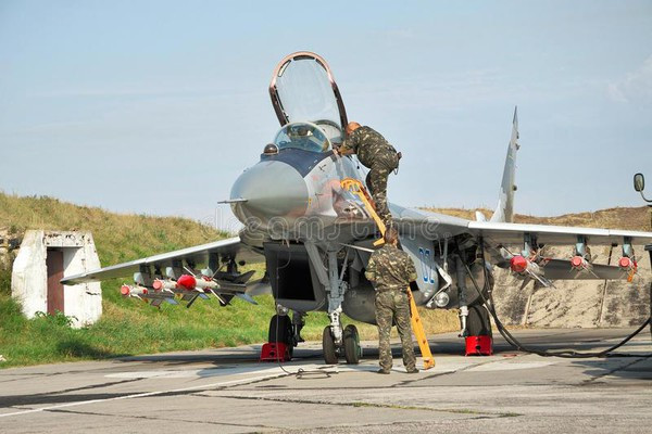 Vũ khí và hệ thống điện tử hàng không lỗi thời của máy bay Su-27 có từ những năm 1980, cũng như việc thiếu đào tạo cho các phi công Ukraine đã trở thành yếu tố quyết định dẫn đến sự thất bại trong việc bảo vệ các mục tiêu sân bay của Ukraine.