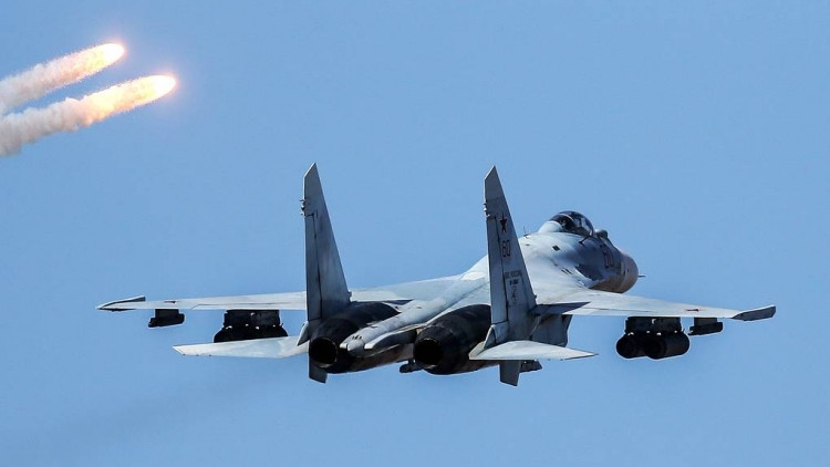 Sau khi phóng tên lửa, Su-30 thoát khỏi khu vực tấn công và thực hiện động tác cơ động mạnh, đổi hướng bay và tên lửa tự động bay đến mục tiêu mà không phụ thuộc vào khoảng cách của máy bay chiến đấu hay khả năng cơ động của nó. Như thế sẽ bảo đảm an toàn cho máy bay và phi công trước hỏa lực phòng không mặt đất của Ukraine.