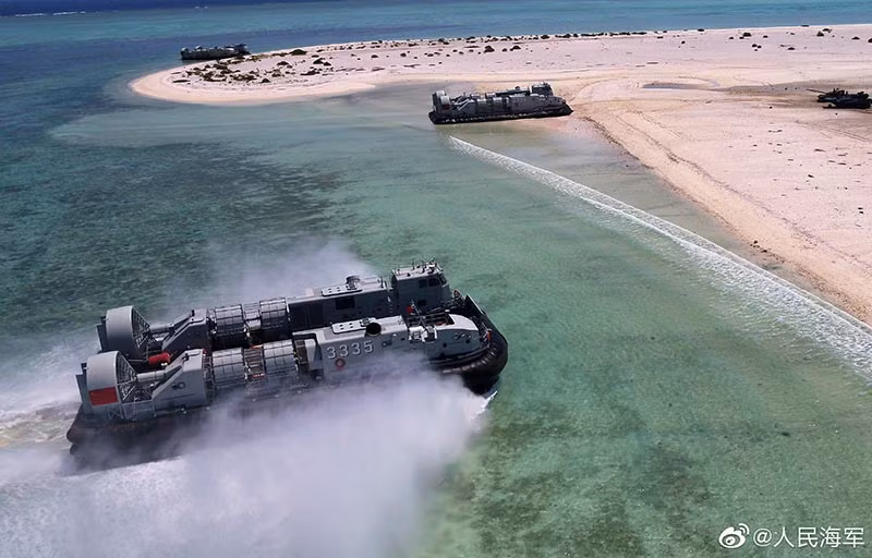 Còn PLA cũng nhận ra rằng, cuộc tập trận diễn ra theo kế hoạch có sẵn, không nhắm vào bất cứ quốc gia, vùng lãnh thổ nào và hoàn toàn không mang tính răn đe.