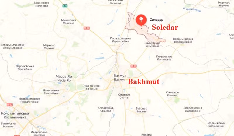 Soledar và thành phố lân cận Bakhmut đang trở thành vùng chiến sự căng thẳng nhất giữa Nga và Ukraine trong thời gian qua. Theo ông Yevgeny-Prigozin, người đứng đầu lực lượng Wagner, chỉ có lực lượng bán quân sự Wagner tham gia vào chiến dịch tại Soledar.