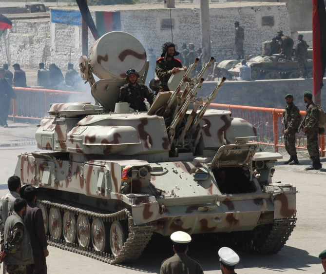 Sau khi đưa vào biên chế trong Quân đội Liên Xô, ZSU-23-4 đã được sử dụng bởi hầu hết các nước trong khối Hiệp ước Warsaw và các nước khác ủng hộ Liên Xô. Và ZSU-23-4 đã tỏa sáng trong Chiến tranh Trung Đông lần thứ tư, khi bắn hạ nhiều máy bay chiến đấu bay thấp và bổ nhào của Israel.