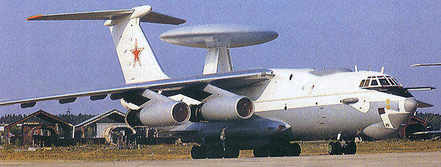 Khi Liên Xô phát triển máy bay cảnh báo sớm, hướng nghiên cứu và phát triển của họ hoàn toàn trái ngược với Mỹ. Bởi trong thời kỳ Xô Viết, sức mạnh không quân được chia thành Lực lượng phòng không – không quân và Lực lượng không quân; hai quân chủng có nhiệm vụ hoàn toàn khác nhau.