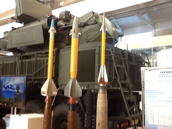 Phiên bản cơ bản của tên lửa Hermes có tốc độ lên tới 1.300 m/s và sử đầu đạn nổ phân mảnh nặng 28 kg, đủ sức để phá hủy xe tăng, xe bọc thép, công trình quân sự và máy bay hiện đại của đối phương. Ảnh: Military.