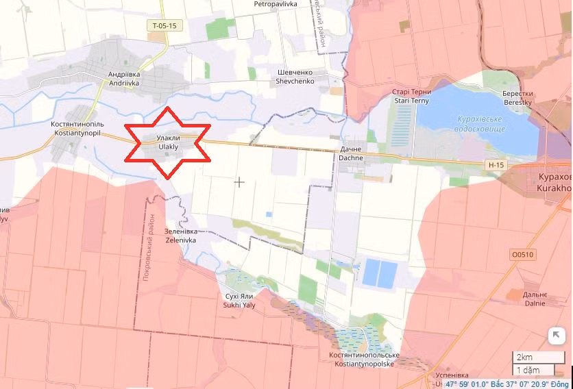 Một ngày trước đó, kênh Military Summary của Nga cho biết, Cụm Vostok của RFAF đã tiếp cận làng Ulakly, qua đó thắt chặt hơn nữa thòng lọng quanh cổ lực lượng đồn trú Ukraine ở Kurakhove. Đồng thời, pháo binh của RFAF luôn “kiểm soát chặt chẽ” tuyến đường cao tốc H15 Kurakhove-Zaporozhye.