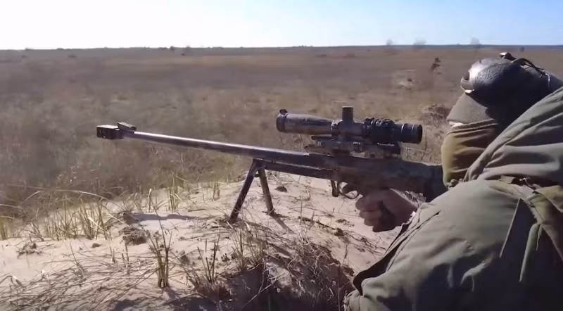 Do đó, tại chiến trường Avadivka, mặc dù Quân đội Nga nhìn chung có vẻ bao vây một nửa, nhưng thực tế họ không thể đến được rìa thành phố, chứ đừng nói đến việc gây ra mối đe dọa đáng kể cho đường tiếp tế của thành phố. 