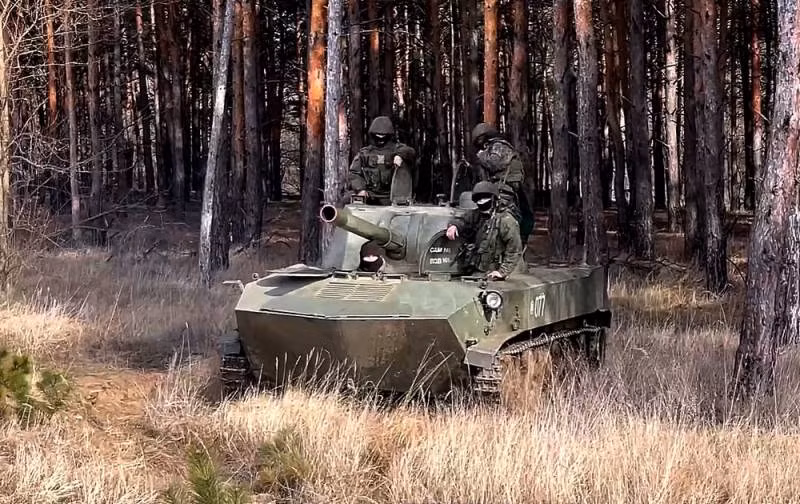 Nhưng cho đến ngày 8 tháng 3, tuyến phòng ngự ở Novoselivka Druha và Krasnokhovka ở sườn phía bắc đã bị thất thủ, và Quân đội Nga chỉ tiến về Kamanianka. Quân đội Ukraine đã tổ chức lực lượng cơ động mở cuộc phản công về hướng này, nhưng không thành công. 